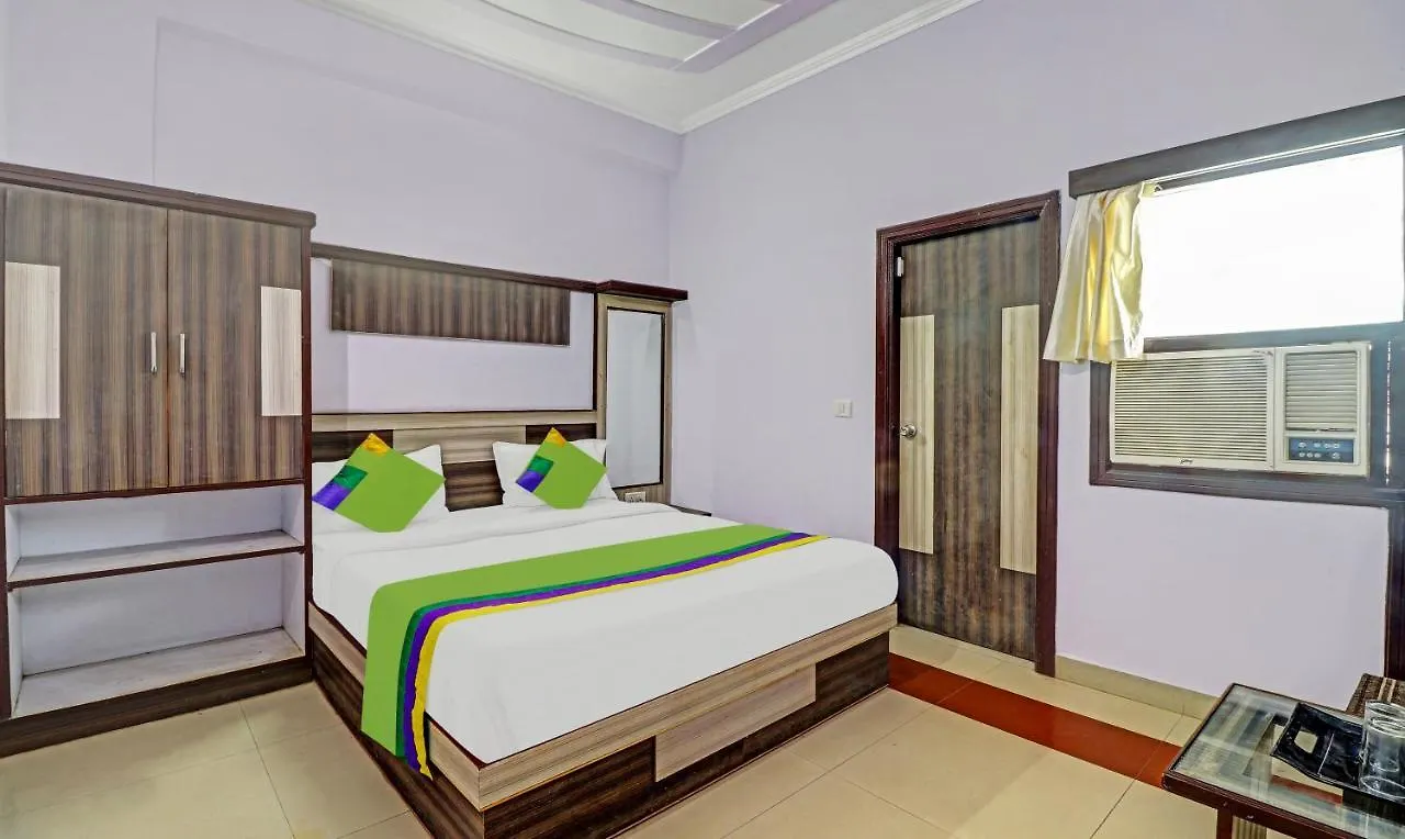 Hotel Premium Golden Era Agra  3*, Agra (Uttar Pradesh) India
